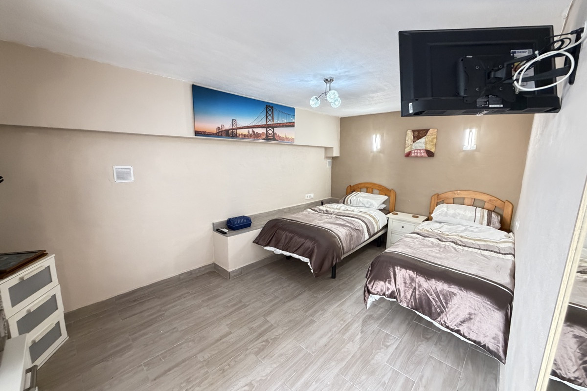 Resale - Bungalow - San Miguel de Salinas - San Miguel - Town