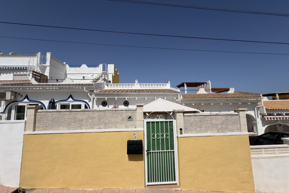 Resale - Bungalow - San Miguel de Salinas - San Miguel - Town