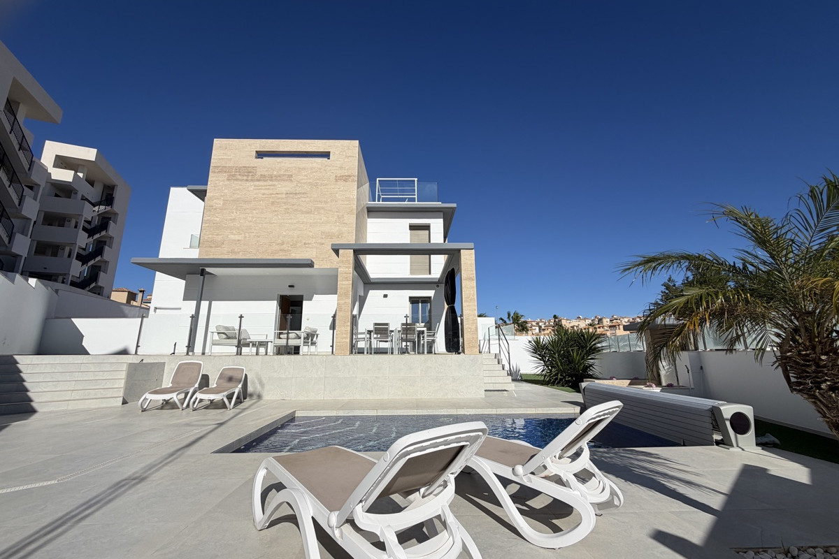 Herverkoop - Vrijstaande Villa - Orihuela Costa - Villamartin