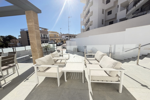 Herverkoop - Vrijstaande Villa - Orihuela Costa - Villamartin