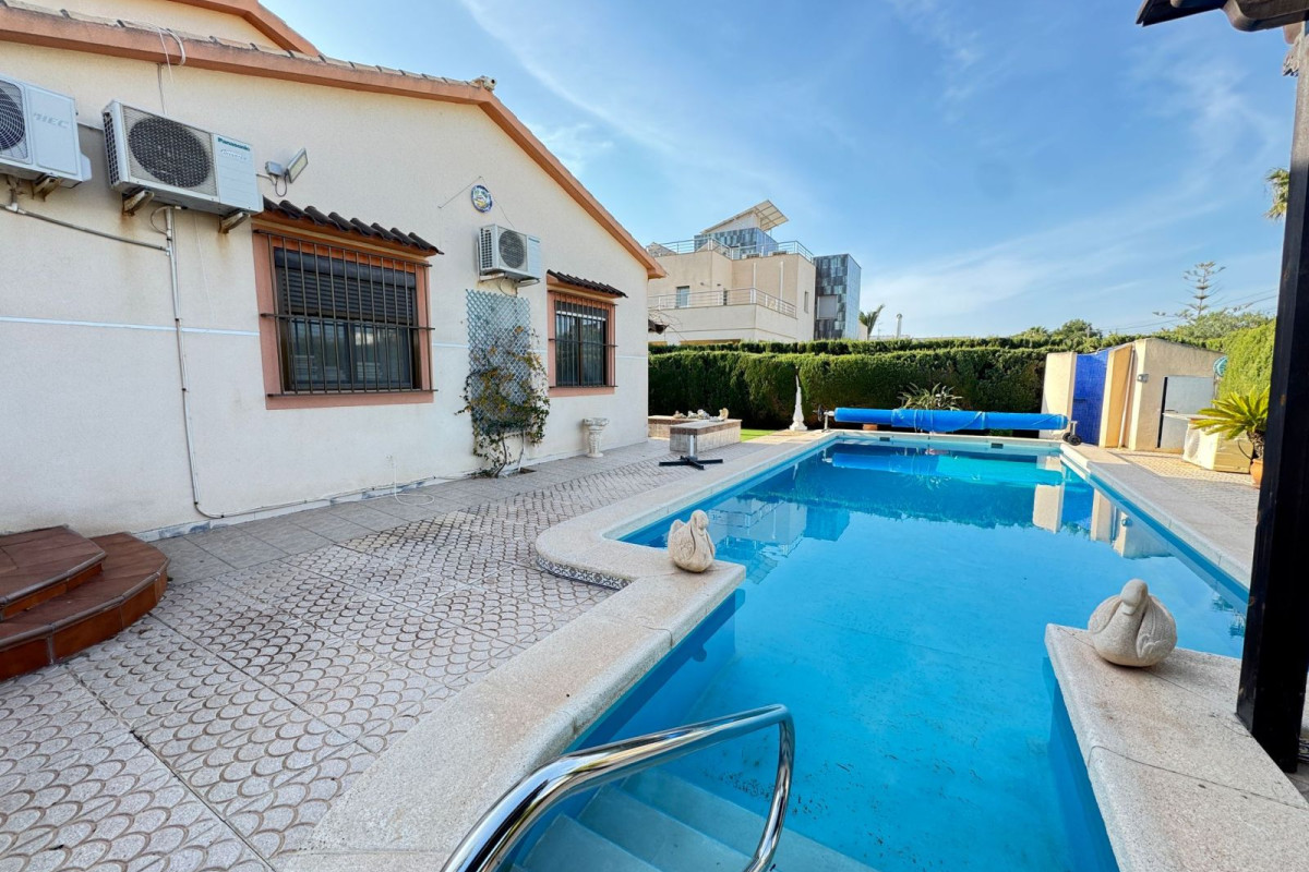 Herverkoop - Vrijstaande Villa - Orihuela Costa - Cabo Roig