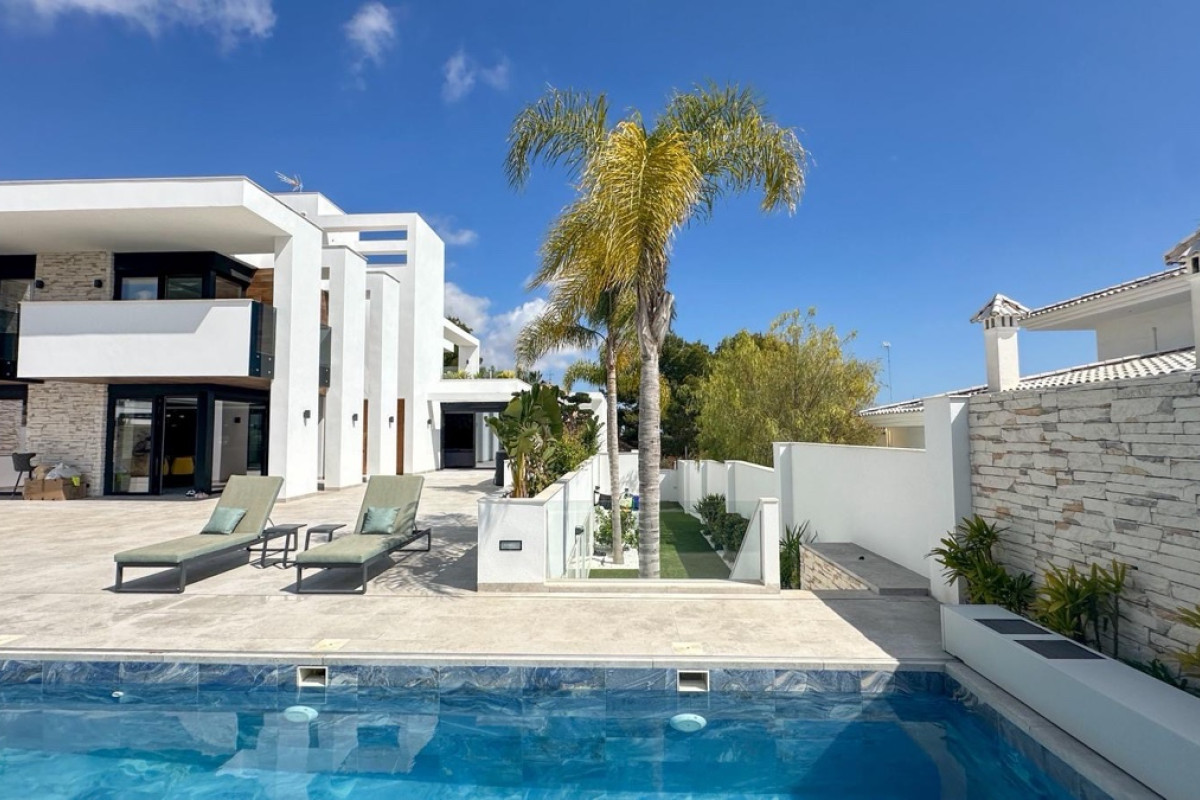 Herverkoop - Vrijstaande Villa - Orihuela Costa - Villamartin
