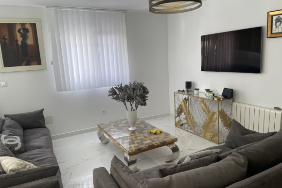 Herverkoop - Vrijstaande Villa - Torrevieja - Los Balcones