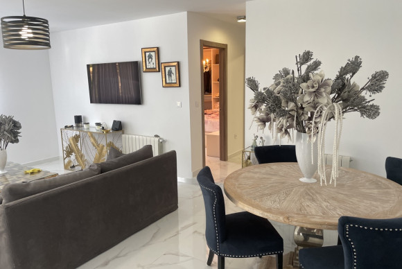Herverkoop - Vrijstaande Villa - Torrevieja - Los Balcones