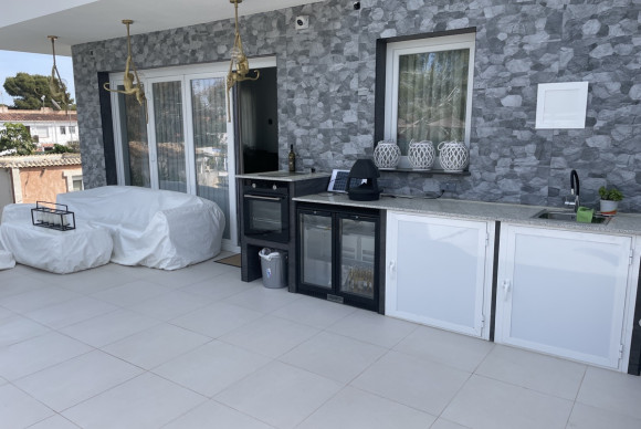 Herverkoop - Vrijstaande Villa - Torrevieja - Los Balcones