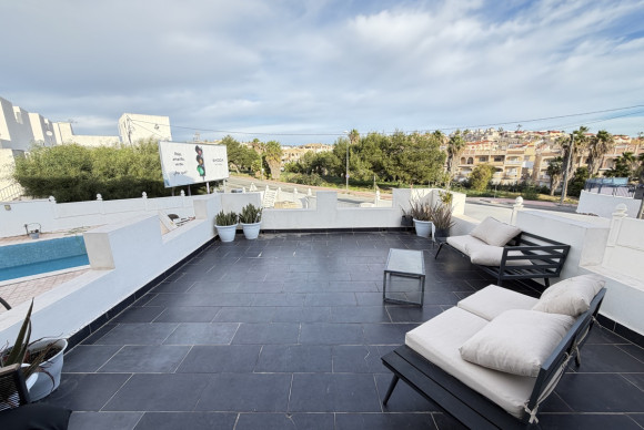 Herverkoop - Vrijstaande Villa - Orihuela Costa - Villamartin