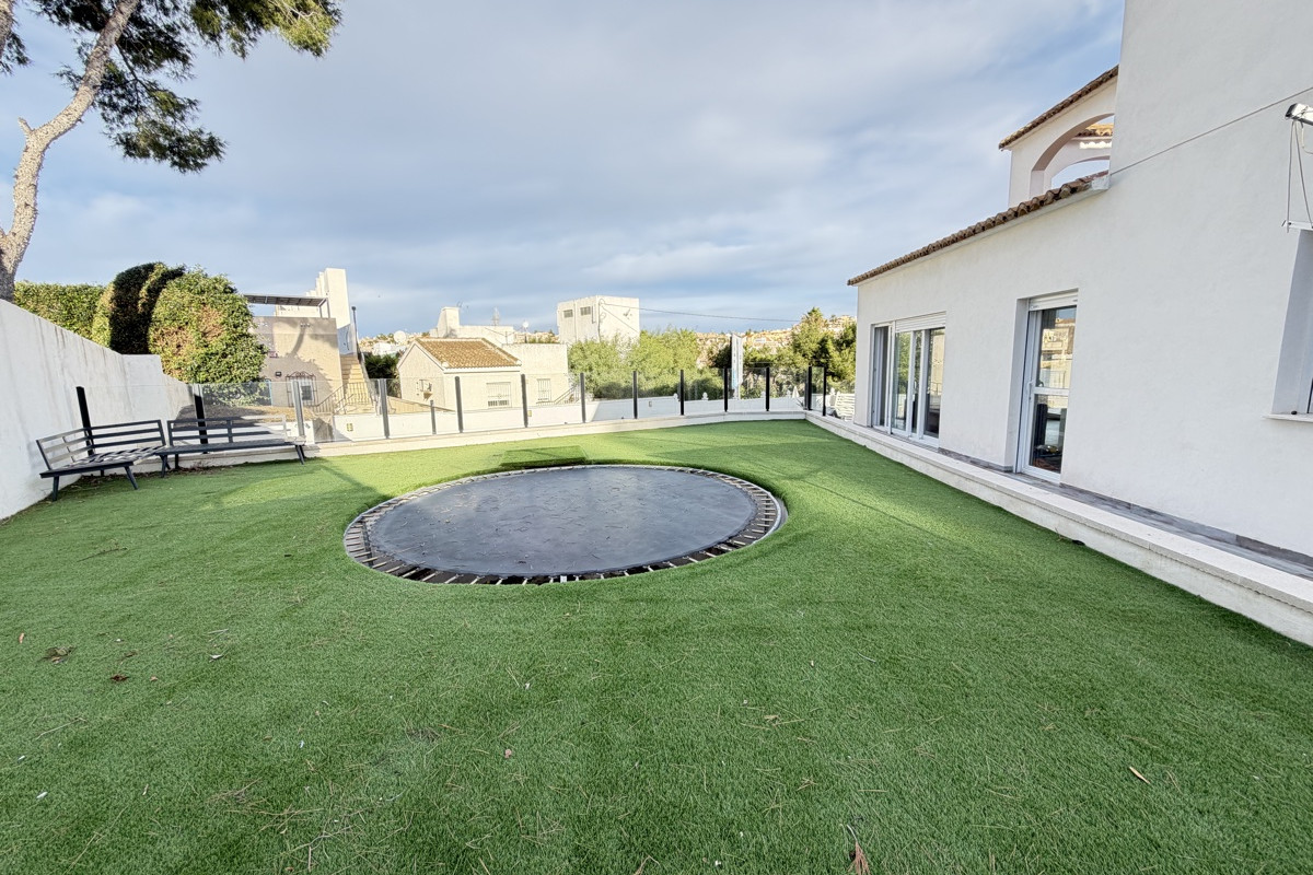 Herverkoop - Vrijstaande Villa - Orihuela Costa - Villamartin