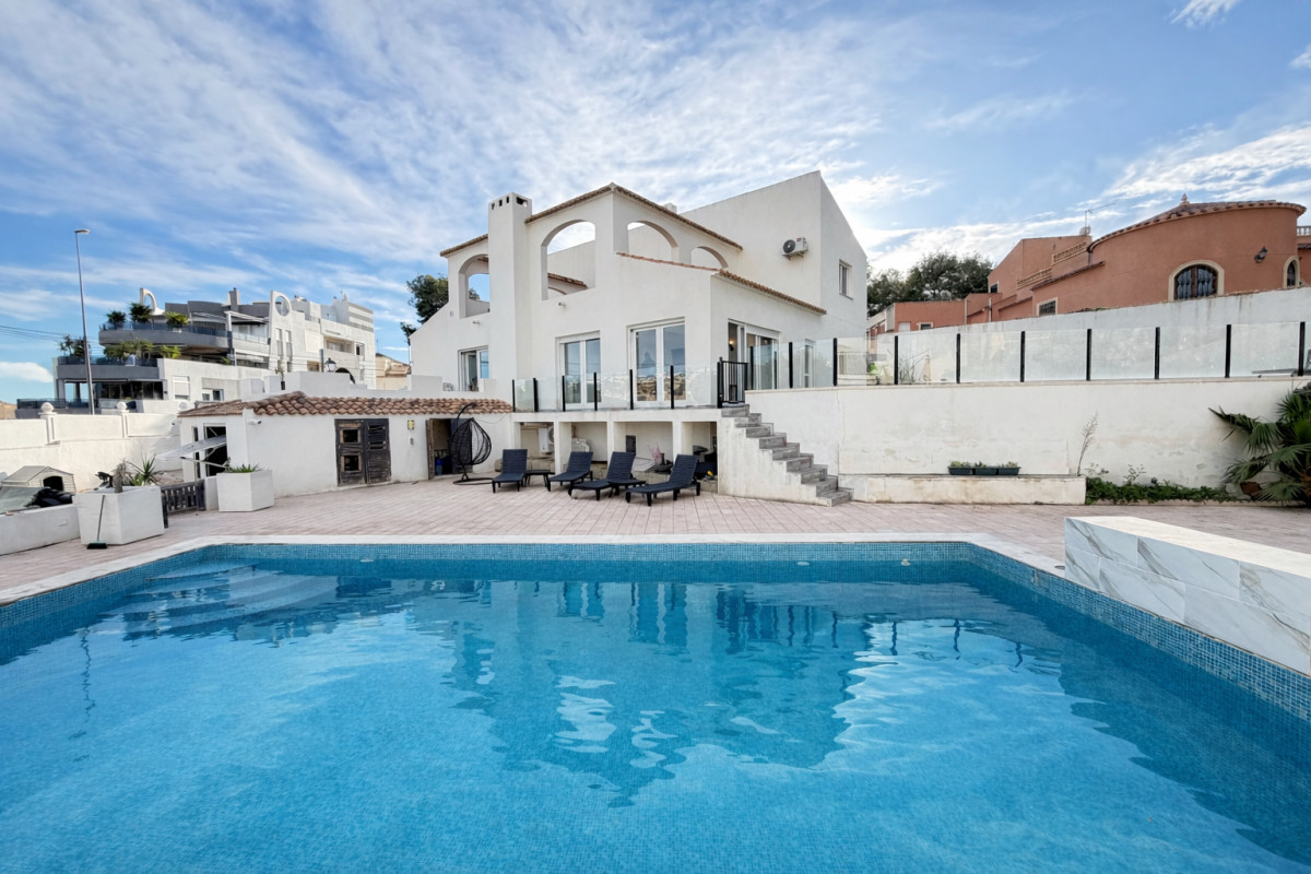 Herverkoop - Vrijstaande Villa - Orihuela Costa - Villamartin