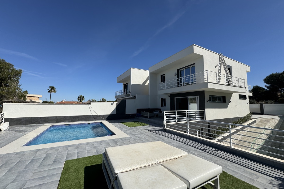 Herverkoop - Vrijstaande Villa - Orihuela Costa - Los Balcones