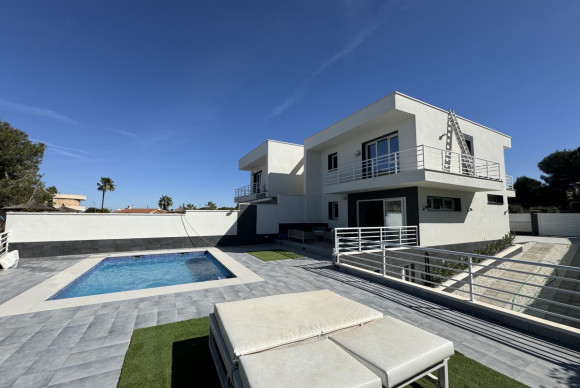 Herverkoop - Vrijstaande Villa - Orihuela Costa - Los Balcones