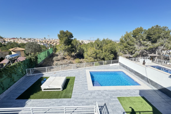 Herverkoop - Vrijstaande Villa - Orihuela Costa - Los Balcones