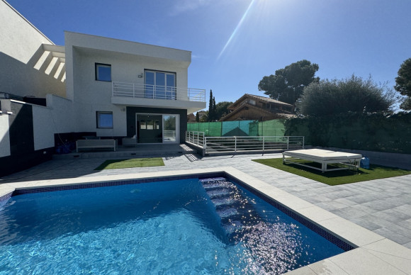 Herverkoop - Vrijstaande Villa - Orihuela Costa - Los Balcones