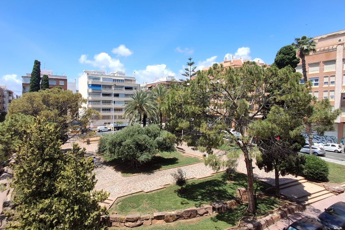 Revente - Appartement - Torrevieja - Torrevieja - Centre