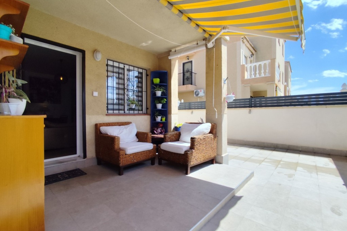 Resale - Garden Apartment - Torrevieja