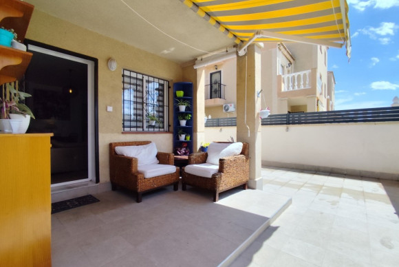 Resale - Garden Apartment - Torrevieja