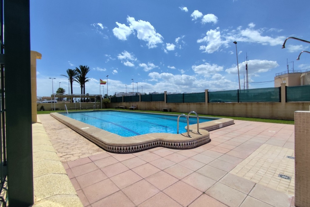 Resale - Garden Apartment - Torrevieja