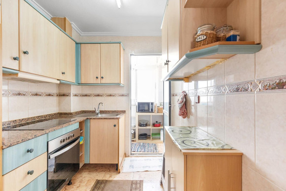 Herverkoop - Appartement  - Torrevieja - Estacion de autobuses