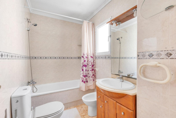 Herverkoop - Appartement  - Torrevieja - Estacion de autobuses