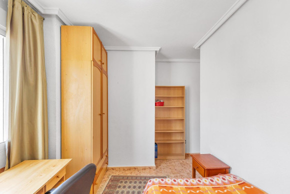 Herverkoop - Appartement  - Torrevieja - Estacion de autobuses