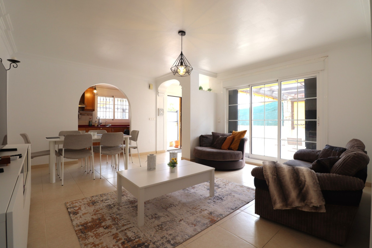 Herverkoop - Half Vrijstaande Woning - Los Montesinos - La Herrada
