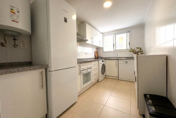 Herverkoop - Apartment / flat - Denia - Center