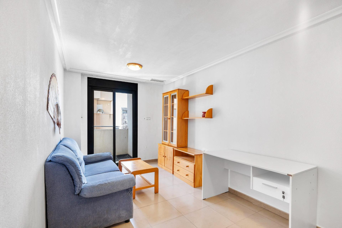 Resale - Apartment  - Torrevieja - torrevieja