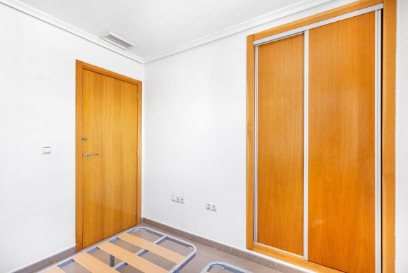 Resale - Apartment  - Torrevieja - torrevieja