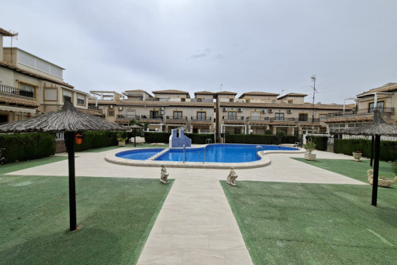 Herverkoop - Appartement  - Orihuela Costa - Punta Prima