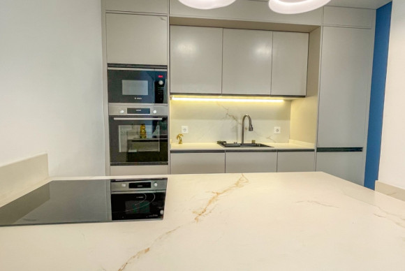 Resale - Apartment  - Torrevieja - El Acequión - Los Náufragos