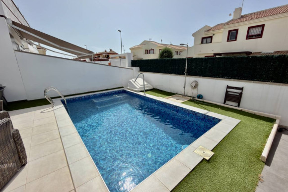 Herverkoop - Villa - Ciudad Quesada - Costa Blanca