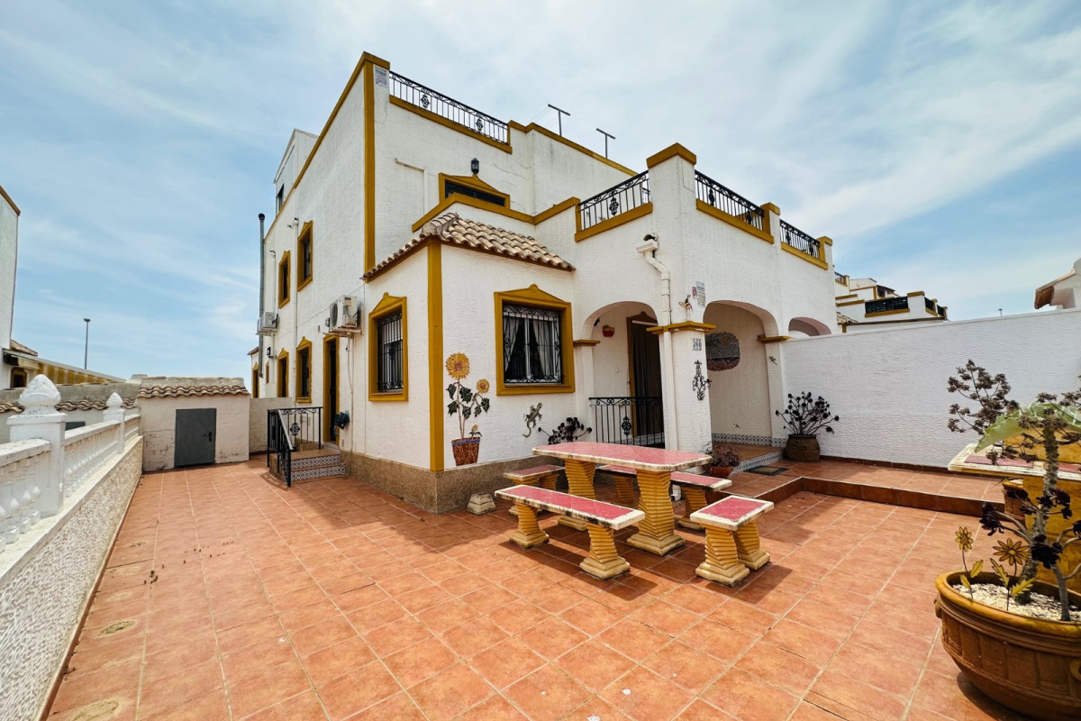 Resale - Townhouse - Orihuela Costa - Entre Naranjos Vistabella