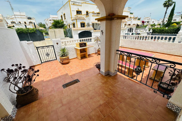 Resale - Townhouse - Orihuela Costa - Entre Naranjos Vistabella
