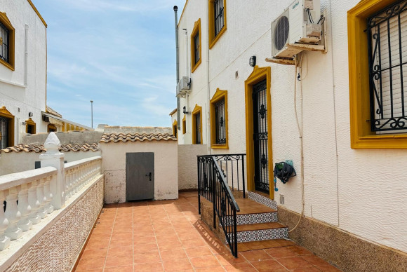 Resale - Townhouse - Orihuela Costa - Entre Naranjos Vistabella
