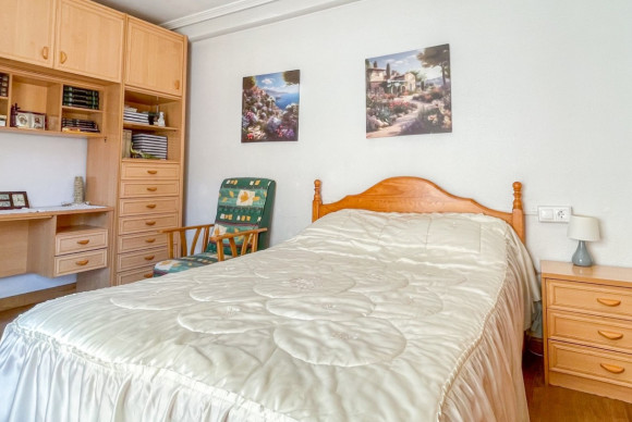 Herverkoop - Appartement  - Torrevieja - Playa Acequion