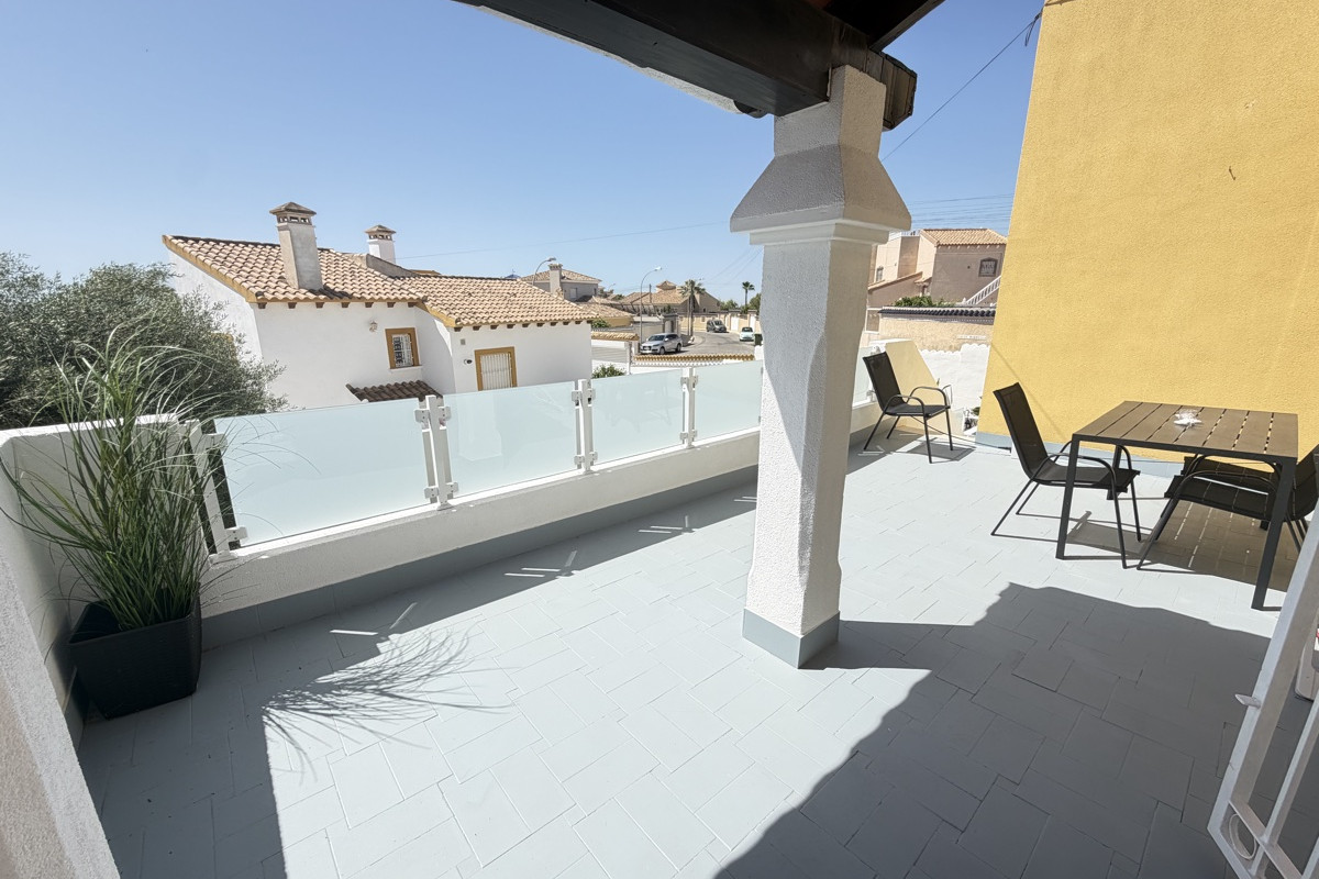 Herverkoop - Vrijstaande Villa - Orihuela Costa - Villamartin