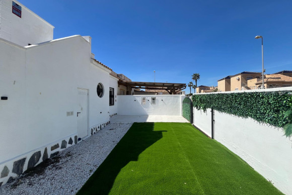 Herverkoop - Quad Woning - Orihuela Costa - Punta Prima