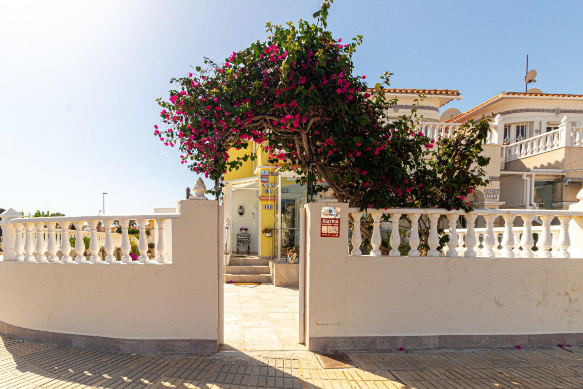 Resale - Terraced house - Orihuela Costa - La Regia