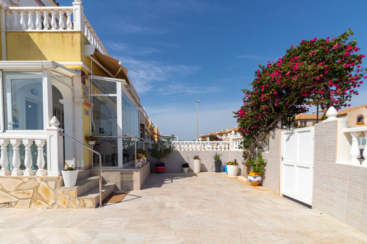 Resale - Terraced house - Orihuela Costa - La Regia
