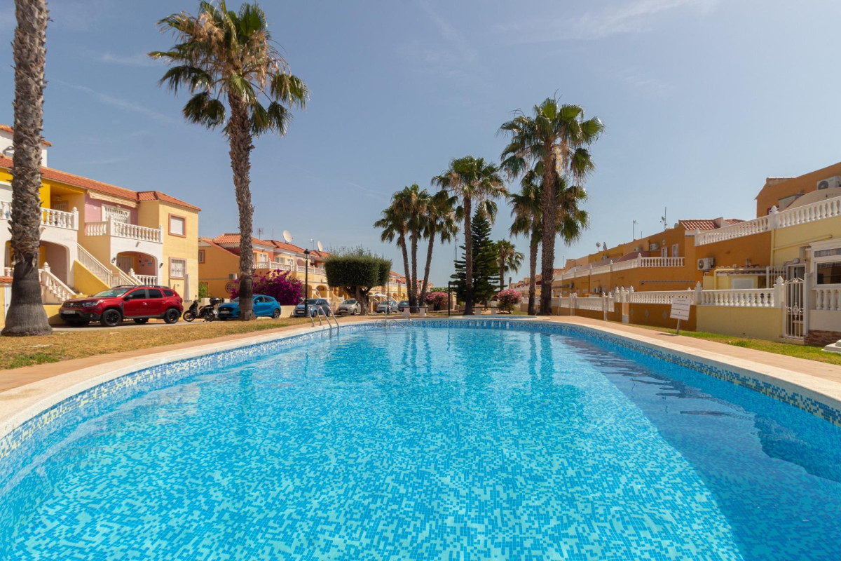 Resale - Terraced house - Orihuela Costa - La Regia