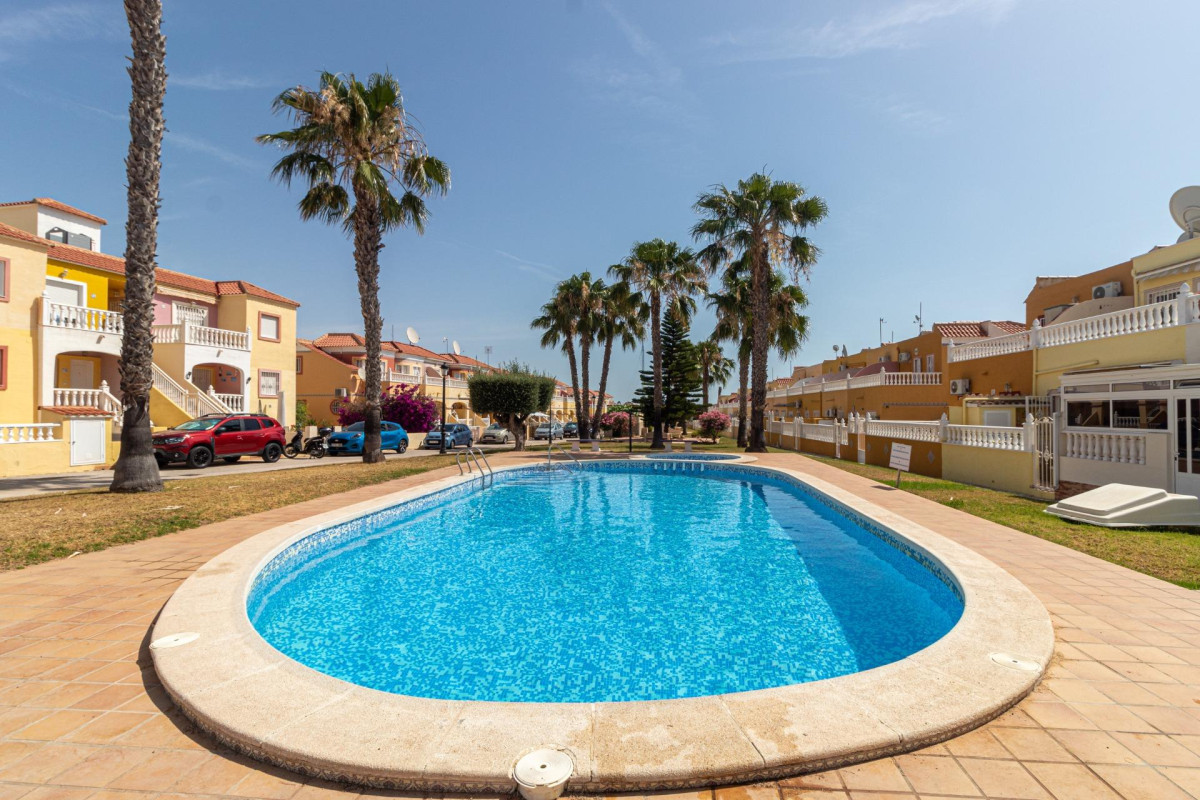 Resale - Terraced house - Orihuela Costa - La Regia