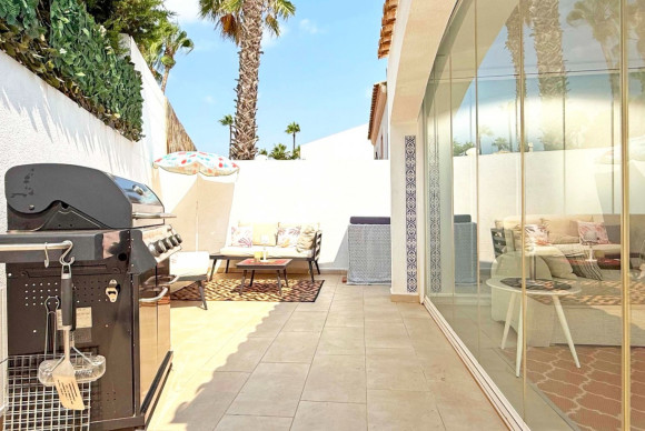 Herverkoop - Vrijstaande Villa - Orihuela Costa - Villamartin