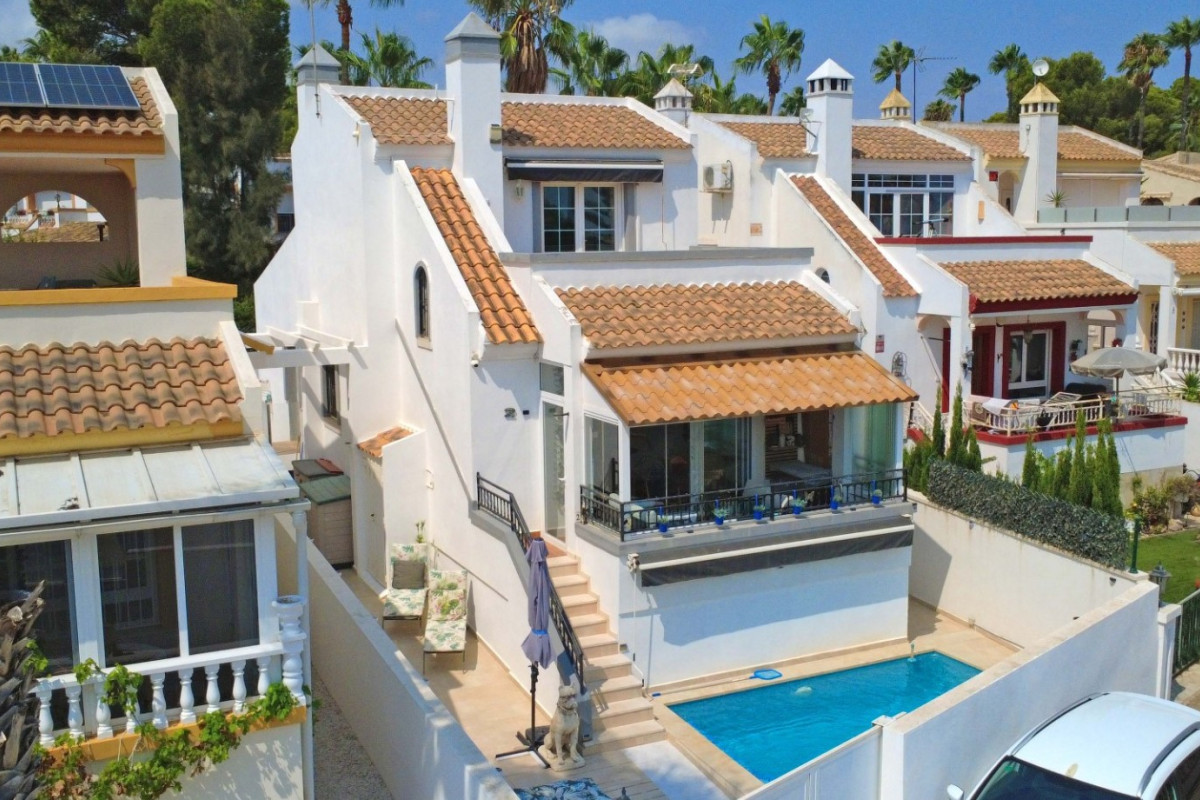 Herverkoop - Vrijstaande Villa - Orihuela Costa - Villamartin