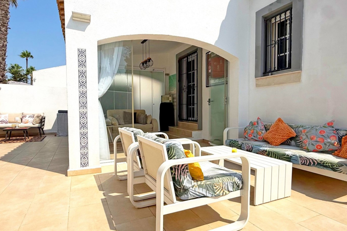 Herverkoop - Vrijstaande Villa - Orihuela Costa - Villamartin