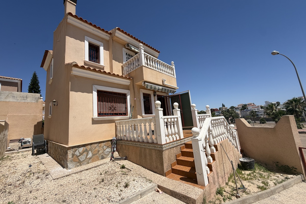 Herverkoop - Vrijstaande Villa - Orihuela Costa - Villamartin