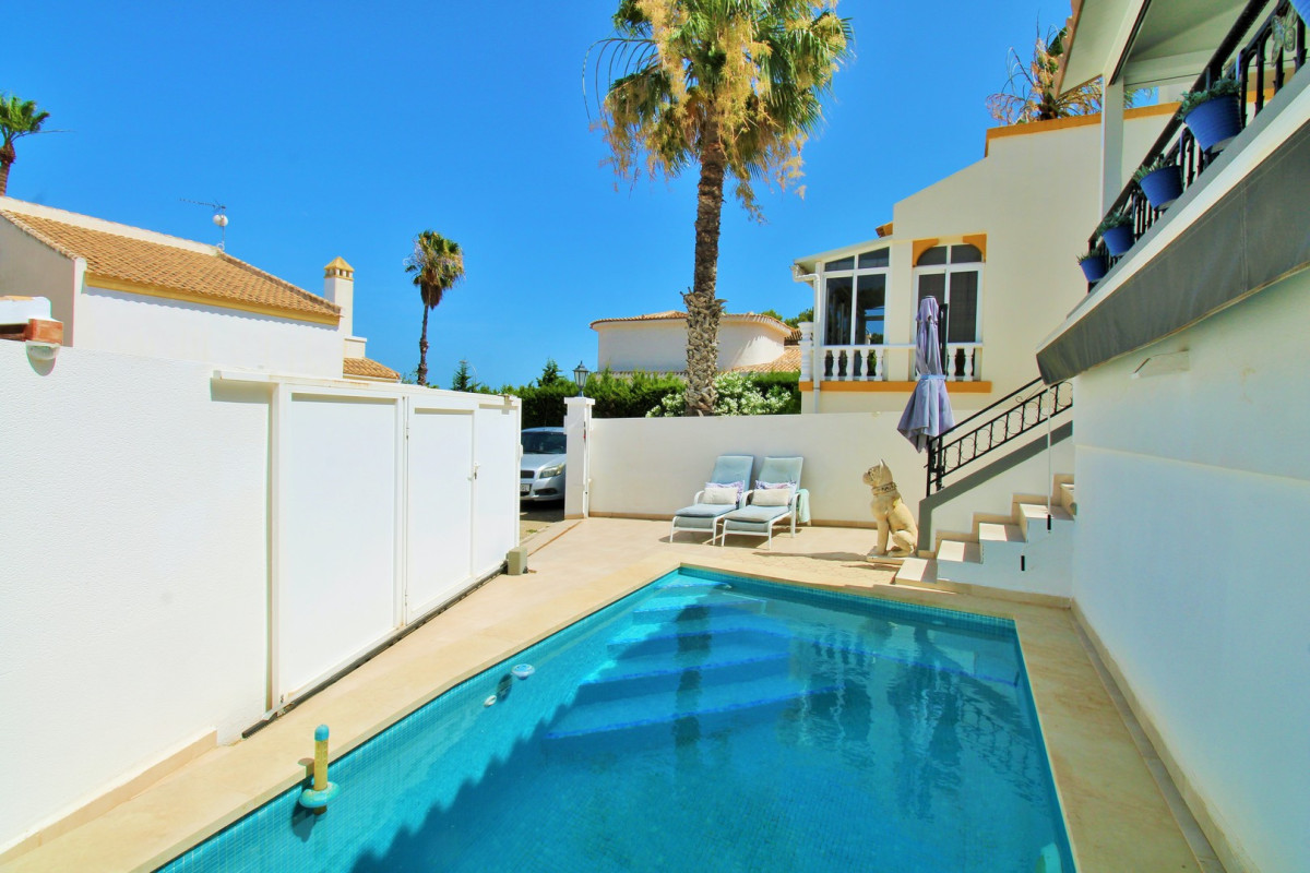 Revente - Villa - Villamartin
