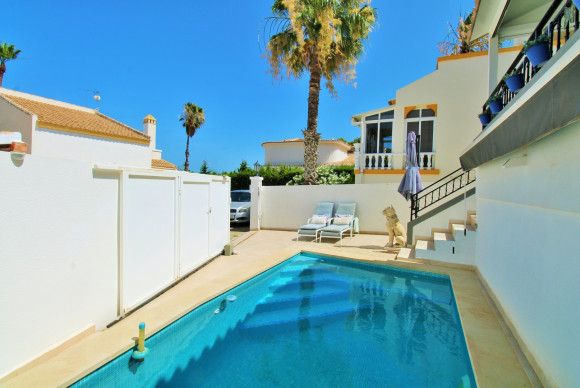 Revente - Villa - Villamartin