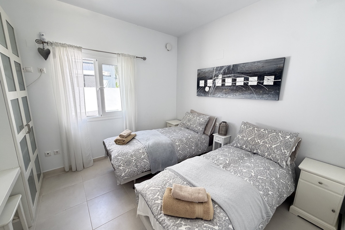 Herverkoop - Vrijstaande Villa - Orihuela Costa - Mil Palmeras