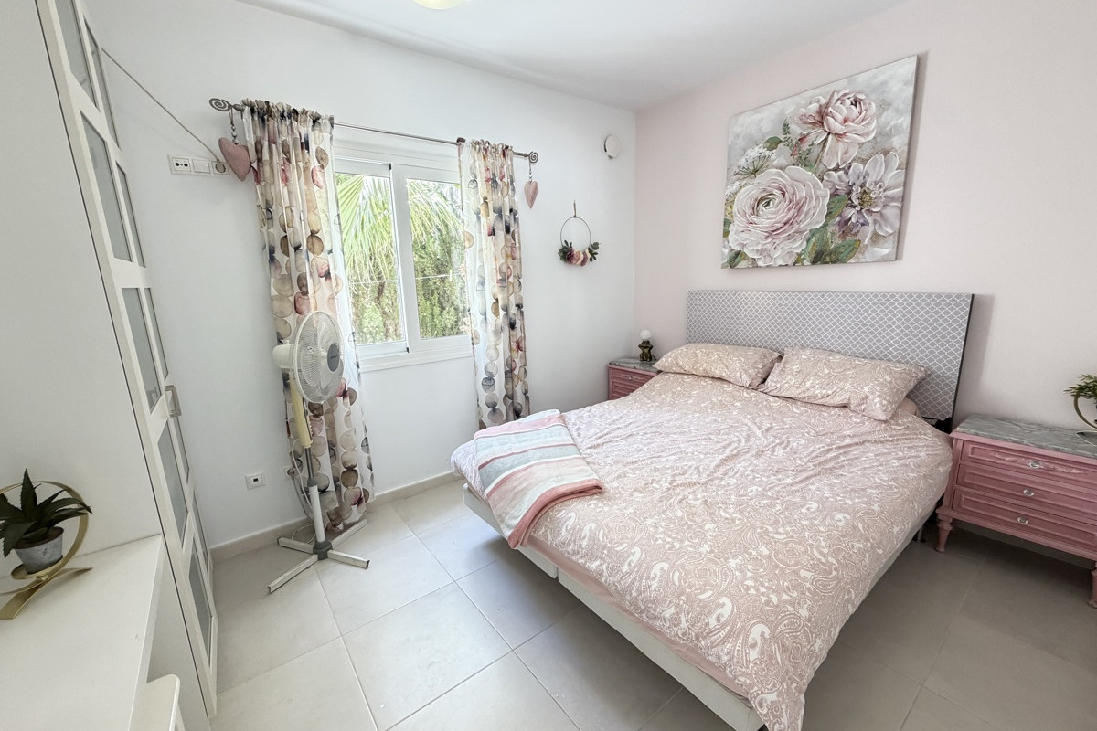 Herverkoop - Vrijstaande Villa - Orihuela Costa - Mil Palmeras