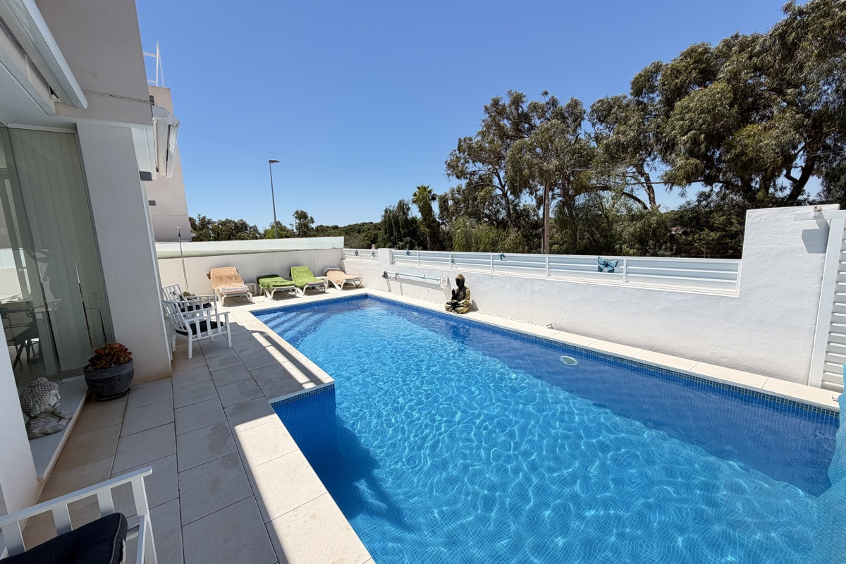 Herverkoop - Vrijstaande Villa - Orihuela Costa - Mil Palmeras