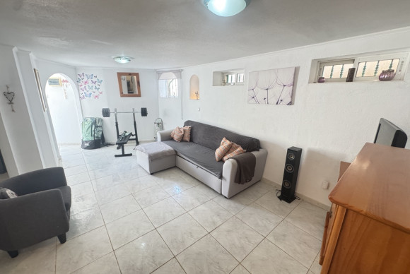 Herverkoop - Vrijstaande Villa - Orihuela Costa - Villamartin